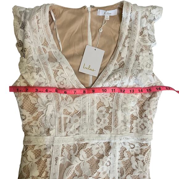 Lulus This Moment in Time White Lace Ruffled Maxi Dress Size Medium NWT NEW - Picture 5 of 11